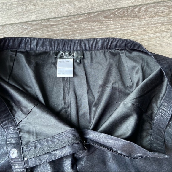 Nancy  Bolen City Girl Metallic Stretch Waist Straight Leg Pants - Picture 7 of 13